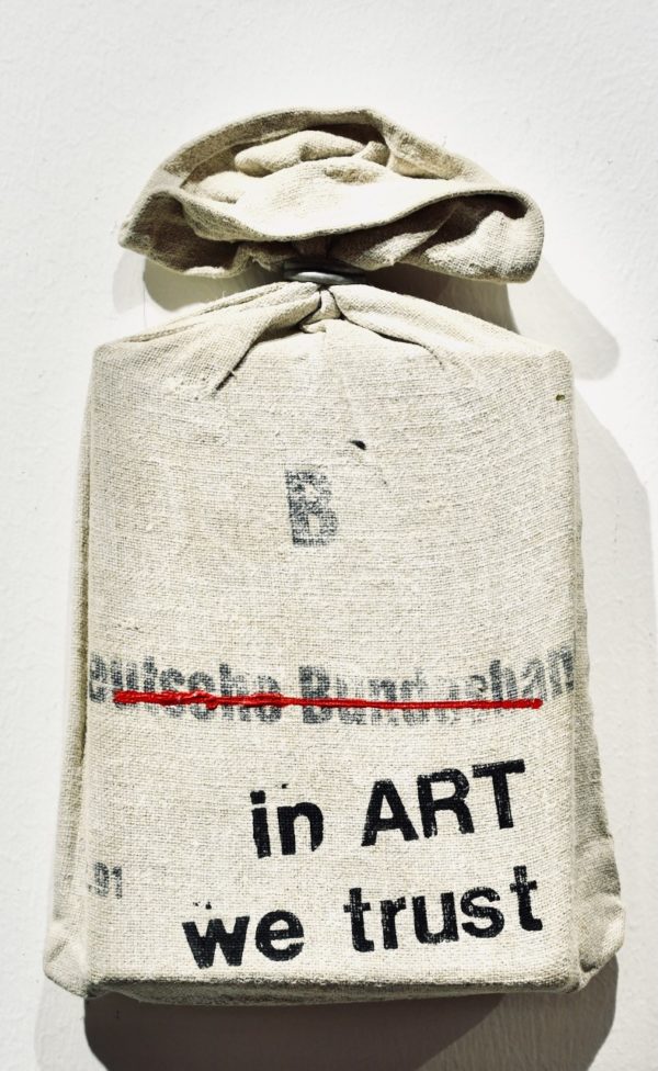 Jan M. Petersen | In Art we trust (Geldsack) – Bild 2