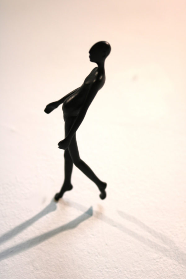 Max Hoffmann | Wandläufer | Bronzeskulptur | Variante 3 | 14 cm – Bild 2
